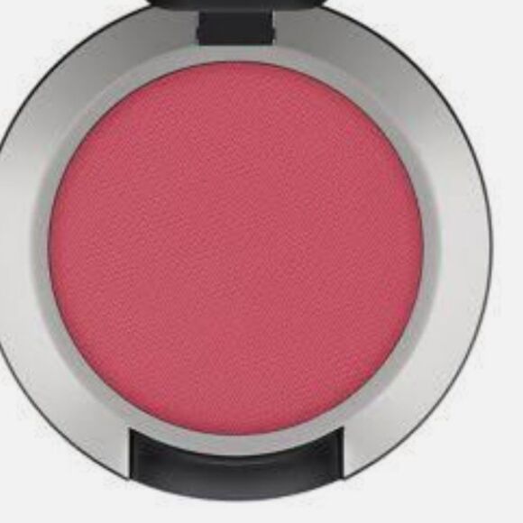 Mac Cosmetics Powder Kiss Soft Matte Eyeshadow - Picture 6 of 6